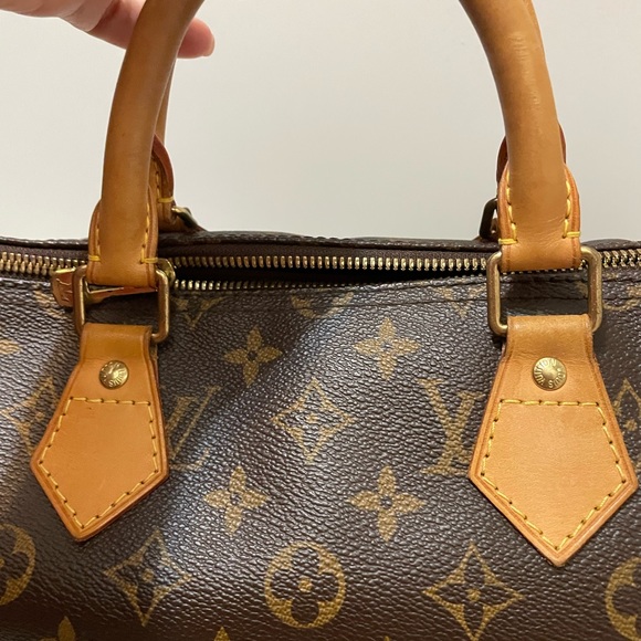 ✨Authentic✨ Louis Vuitton Bandouliere - Picture 5 of 17